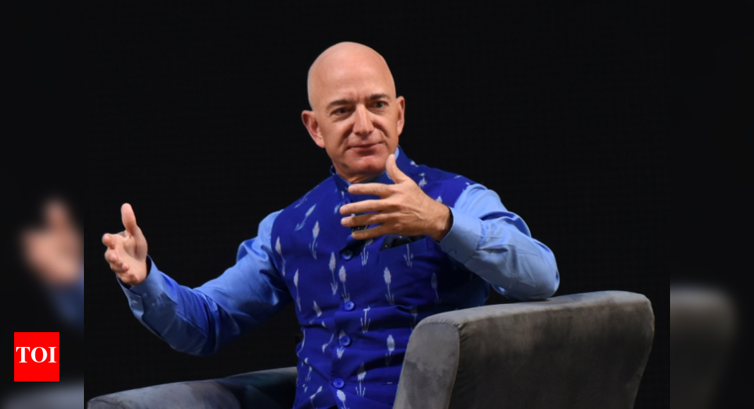 Amazon promises 1 million new jobs in India