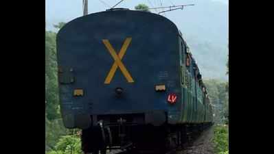 Maharashtra: Three run over by train near Nagpur