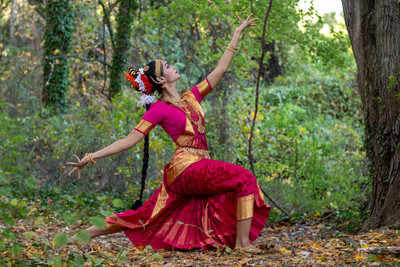 Danseuse Jishna Ganguly to perform her first solo Kuchipudi dance recital