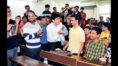 JEE Advanced cut-off percentile expected to be 90, say experts