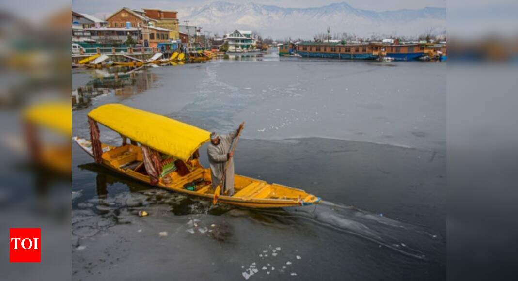 Kashmiri Pandits mark 30 years of exile with #HumWapasAayenge