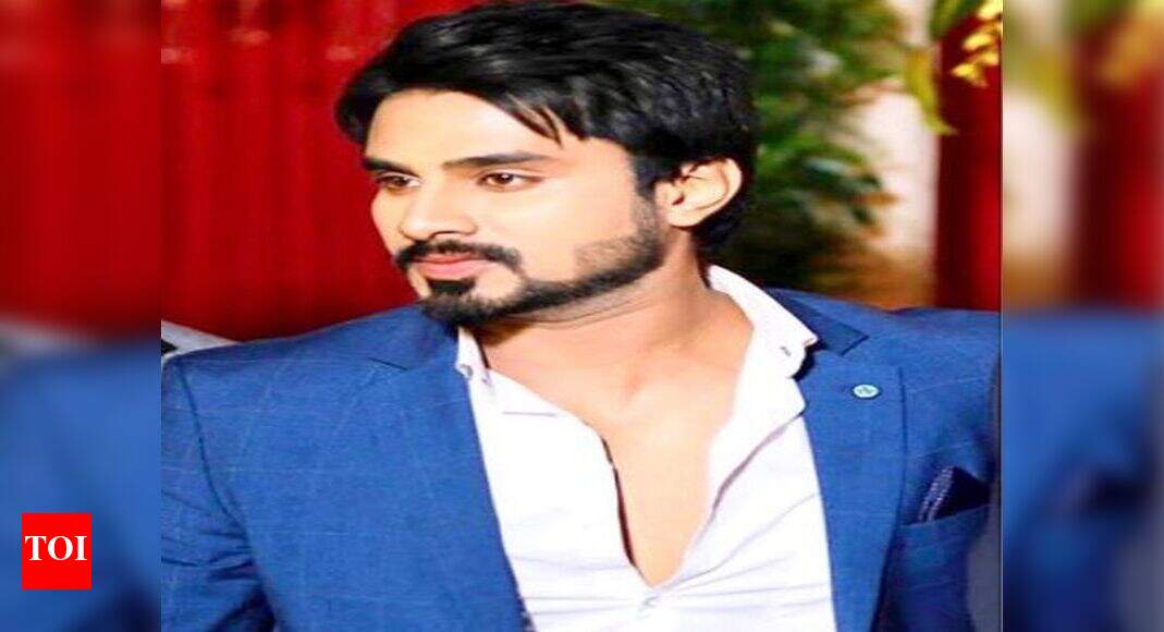 Raksh celebrates his birthday in grandeur and style - Times of India