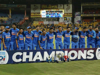 3rd ODI: Rohit Sharma, Virat Kohli guide India to series win over Australia