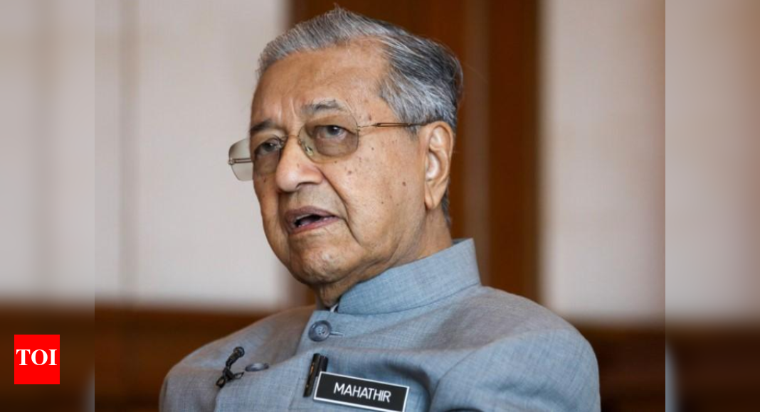 Too small to retaliate against India: Malaysian PM