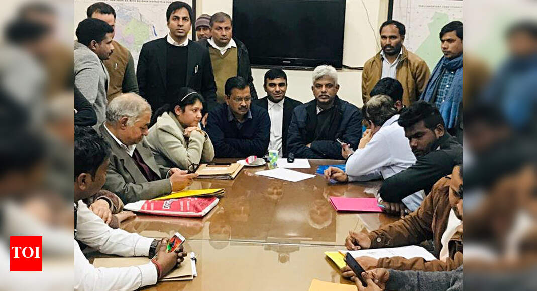 After 6-hour wait, Kejriwal files nomination