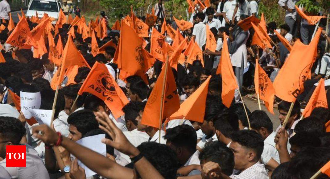 ABVP decry poor state of buildings | Mangaluru News - Times of India