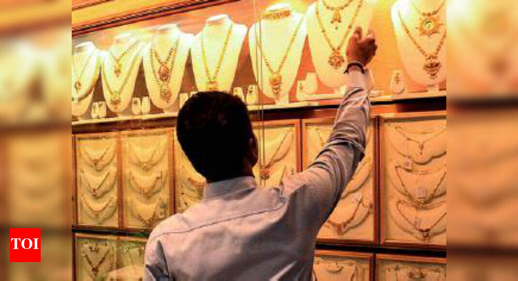 3 yrs after notebandi, corrupt jewellers face heat