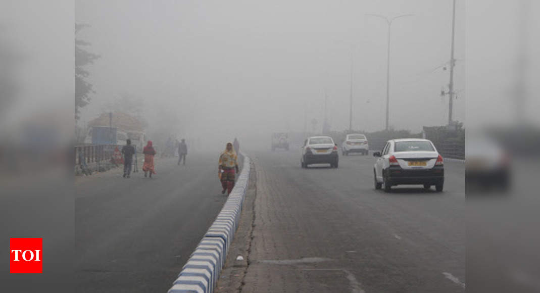 Kolkata in sick bay as temperature swing spreads cold, fever | Kolkata ...