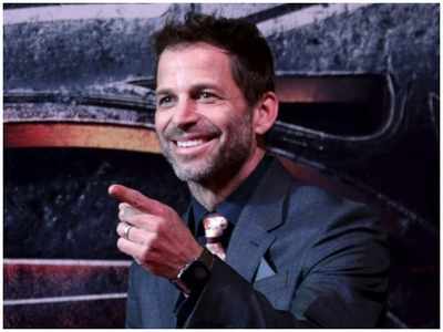 Zack Snyder unveils a new picture from cut 'Justice League' scene ...