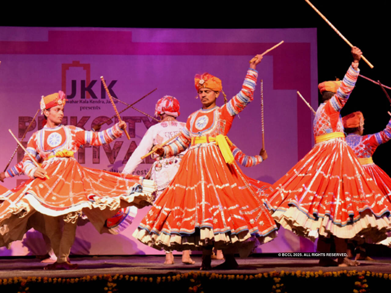 Discover more than 85 long frock dance 3tdesign.edu.vn