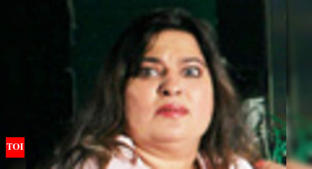 Dolly wants Khali to apologise - Times of India