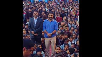 Anand Kumar visits Jehanabad to meet the school students