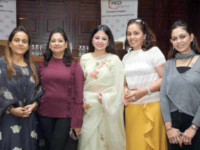 Six agri and nursing students receive scholarships at the hands of Sakshi Dhoni
