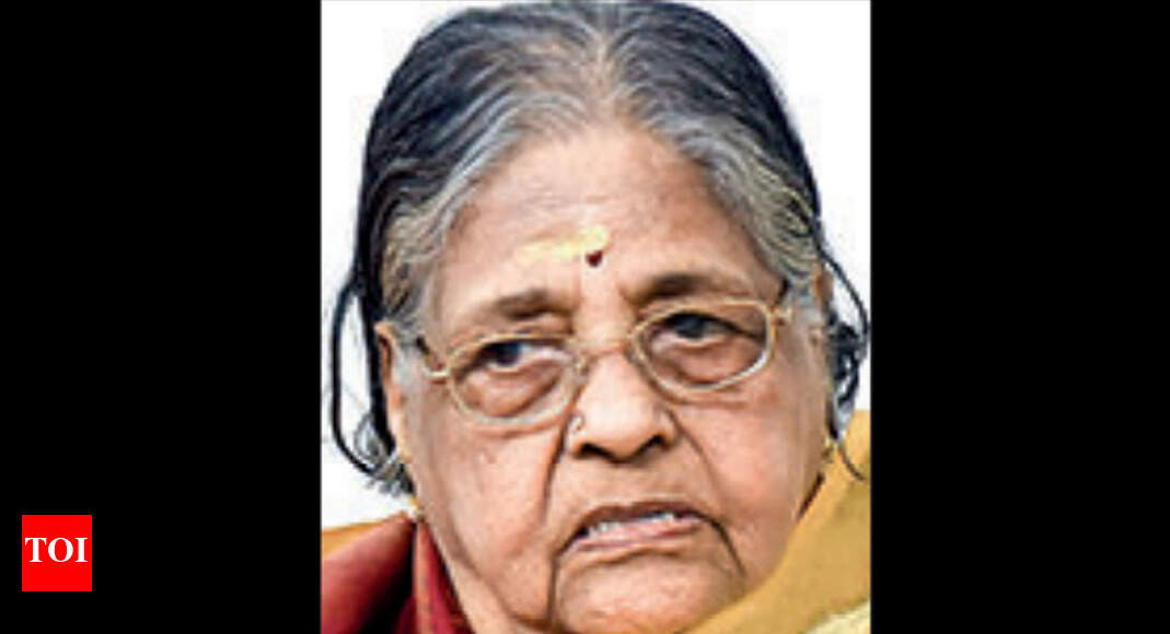 She Is 92 Now But Charged Into Battle With A Bayonet Rifle At 14