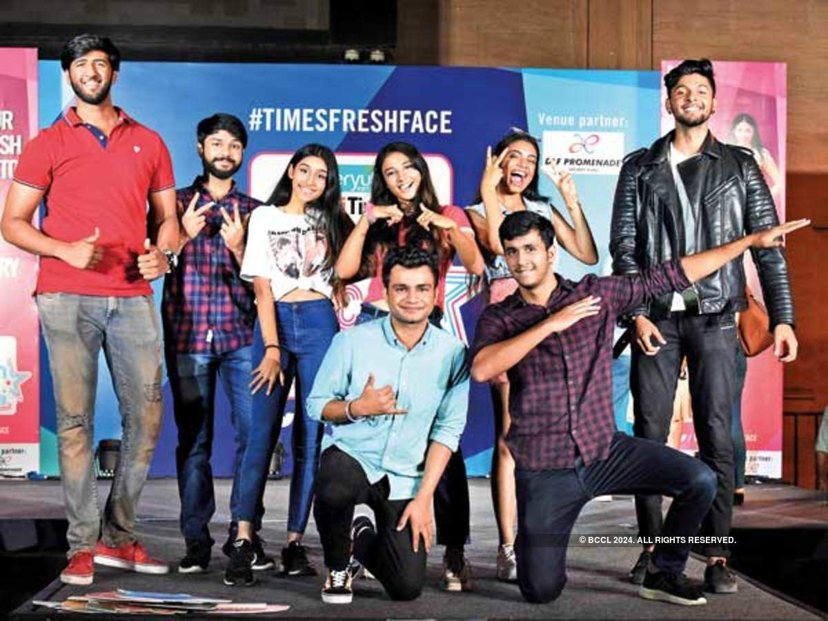 (L-R, standing) Saksham Goyal, Aman Sanjeev Singh, Venya Khokher, Ritika Nayak, Simran Singh, Himanshu Rathore; (L-R, sitting) Abhimanyu Bishnoi and Keshav Baheti, at the Everyuth Delhi Times Fresh Face Season 12 audition