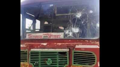 Buses stoned during Maharashtra bandh over CAA-NRC; one injured