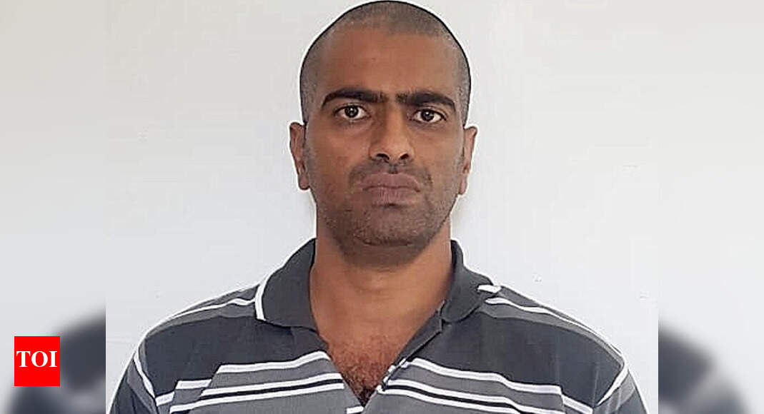 CV of ‘bomber’ for last 14 years: Engineer, MBA, cook, guard | Bengaluru News - Times of India