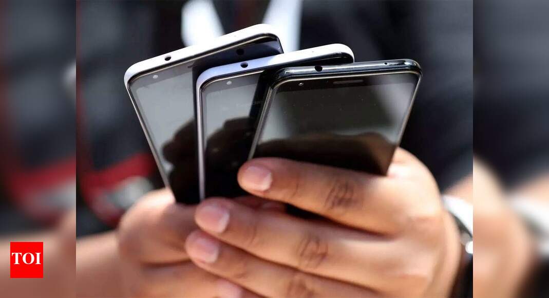 Mobile exports buck trend, grow 3x in April-November, UAE takes half - Times of India