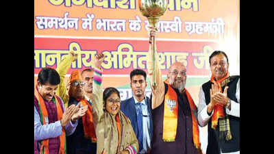 BJP will spend Rs 1 lakh crore on Delhi if it wins state election: Amit Shah