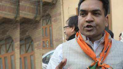 Following controversial tweets, BJP's Kapil Mishra faces 48-hour campaigning ban