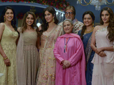 Photo: Amitabh Bachchan has “another honourable day” at work with star actresses including Katrina Kaif, Manju Warrier and Regina Cassandra
