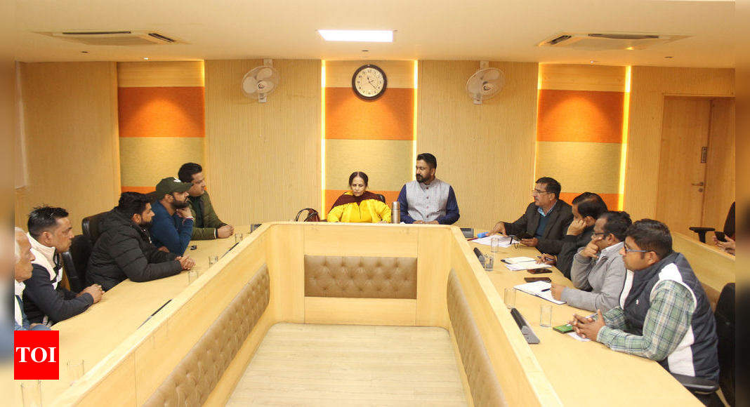 Chandigarh: Municipal corporation holds meeting of village development ...