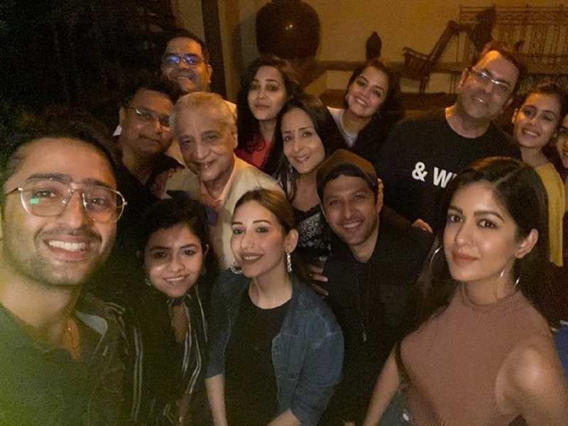 Shaheer Sheikh Throws A Bash For Yeh Rishtey Hain Pyaar Ke Co Stars Vatsal Sheth Thanks Him For A Fun Night Times Of India shaheer sheikh throws a bash for yeh