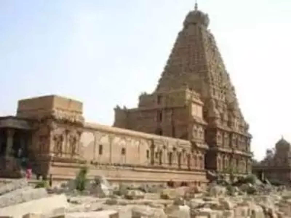 where is thanjai periya kovil history in tamil