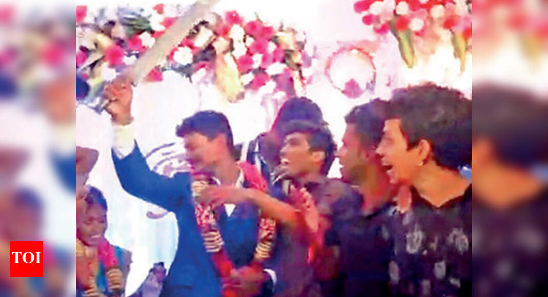 Chennai Man cuts cake with machete on wedding, warned and let off