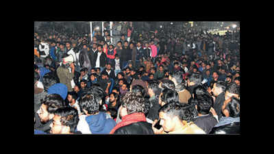 UP: 700 AMU students booked for jamming arterial road