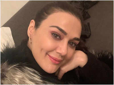 Happy Birthday Preity Zinta: Fans pour in wishes for the dimpled beauty; call her 'Crush of 90s'