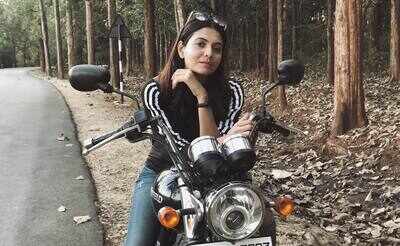 Shwetha R Prasad on a bike ride to Shivamogga with husband RJ Pradeepa ...
