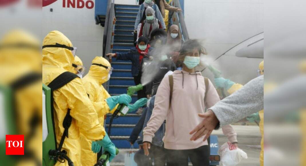 China: Coronavirus death toll crosses 300