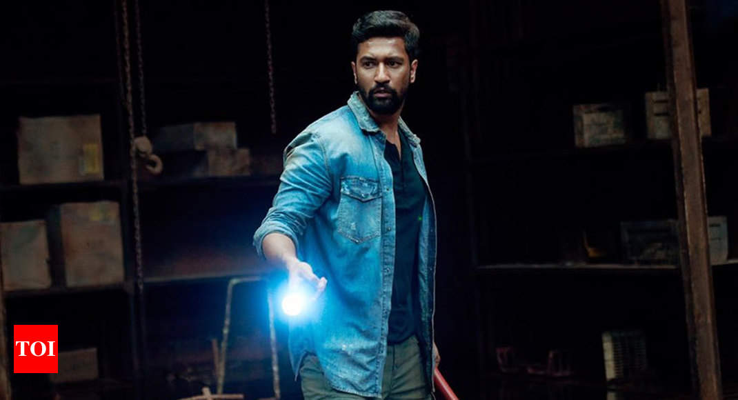 Vicky Kaushal's 'Bhoot Part One: The Haunted Ship' reminds fans of  Hollywood film 'Ghost Ship' | Hindi Movie News - Times of India