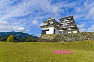 Now you can spend a night at the two iconic castles in Japan