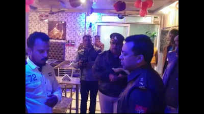 UP: Body of young girl found in Hathras restaurant
