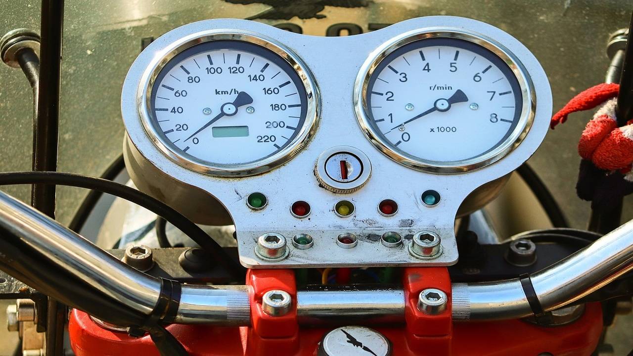 Bike Speedometers To measure your ride with precision Times of India