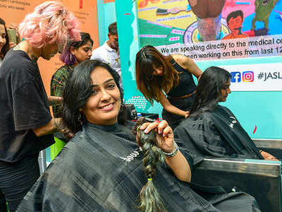Mumbai women participate in the city's largest hair donation drive at KGAF  | Events Movie News - Times of India