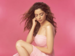 Aamna Sharif's Photos