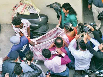 Maharashtra: Man Kills Wife, Her Uncle, Bodies Rot For Two Days ...