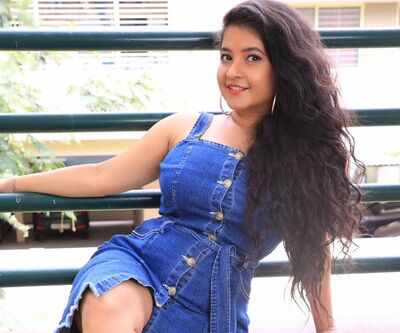 Shubha Punja shoots in Kerala for Tridevi