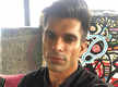 
Karan Singh Grover is giving abstract painting a shot
