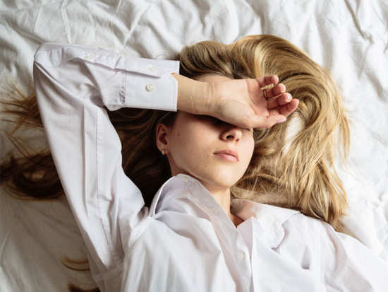 Simple ways in which you can avoid sleep wrinkling