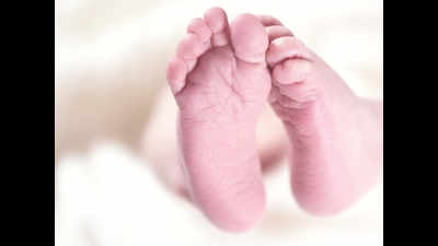 Telangana: 25-year-old woman gives birth to baby