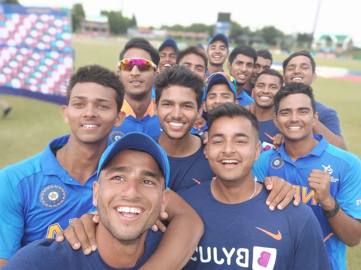 India U 19s Relax By Visiting Nelson Mandela Square Ahead Of World Cup Final Cricket News Times Of India