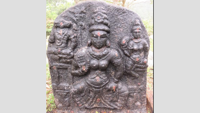Three Chola era sculptures found in TN village