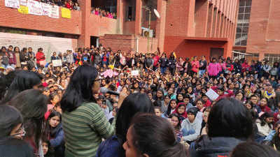 Students complain of 'Mass molestation' at Gargi college fest, Delhi Police and Principal face heat