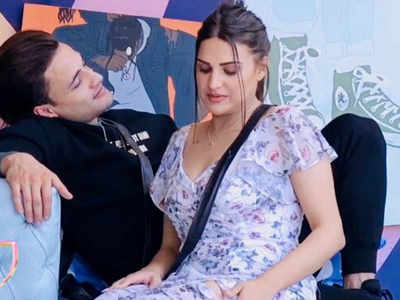 Bigg Boss 13: Himanshi Khurana wanted to commit to Asim Riaz in the presence of both families, watch video