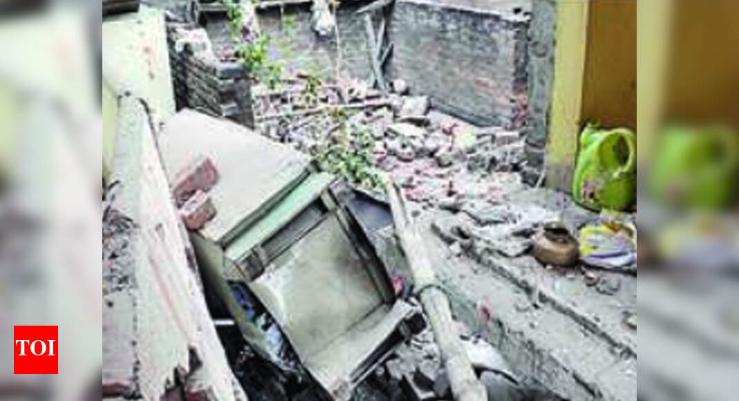 Six of a family, tenant hurt in Patna house LPG blast Patna News