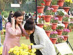Lucknowites bask into annual flower exhibition